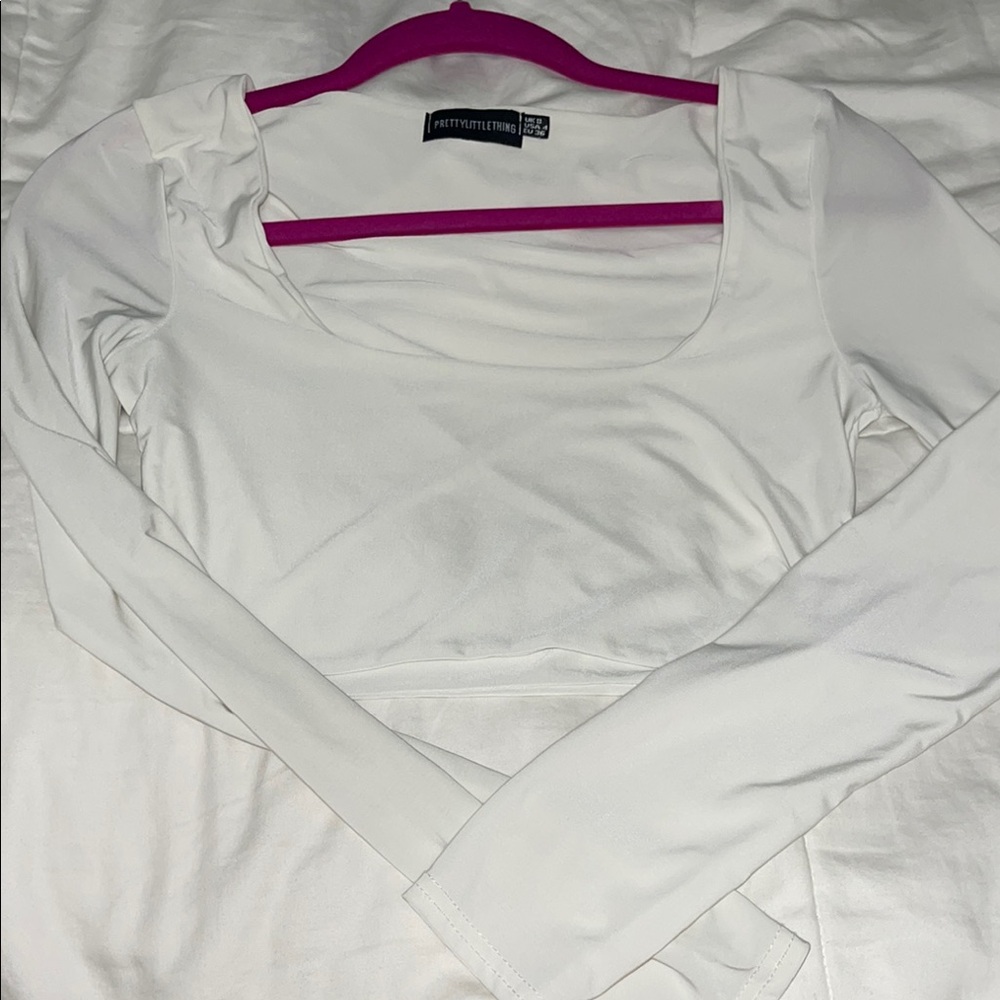 PrettyLittleThing White Long Sleeve Crop Top